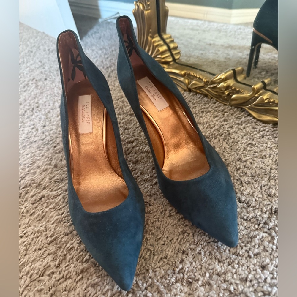 Ted Baker Elegant Suede Blue Pumps